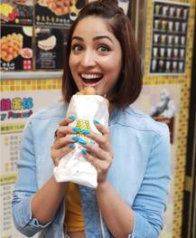 હોંગ કોંગમાં અલગ અંદાજમાં જોવા મળી બોલીવૂડ એક્ટ્રેસ યામી ગૌતમ, જુઓ તસવીરો