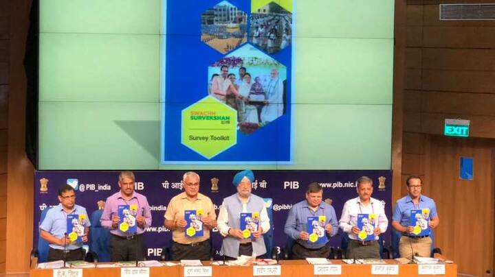 કેન્દ્રીય આવાસ અને વિકાસ મંત્રી હરદીપસિંહ પુરીએ સોમવારે આ યાદી જાહેર કરી હતી. શહેરોમાં સરળ જીવનને લઈને સરકાર તરફથી હાથ ધરવામાં આવેલો આ પ્રથમ સર્વે છે. પુરીએ કહ્યું કે સરકાર સામાન્ય માણસના જીવન જીવવાની પ્રક્રિયાને સરળ બનાવવા માટે સતત કામ કરી રહી છે. તેના માટે સ્થાનિક સરકારોને નાણાકિય સહાય અને ટેક્નોલોજી પૂરી પાડવામાં આવી રહી છે. તેઓએ કહ્યું કે, 'સુગમ જીવન' સ્તરનું આકલન કરવા માટે દેશભરના શહેરોમાં સર્વે કરવામાં આવ્યું હતું. તેના દ્વારા શહેરો વચ્ચે પ્રતિસ્પર્ધા વધશે અને તેમને સુધાર કરવાની તક મળશે.