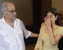 શ્રીદેવીની પુત્રી જાહન્વી કપૂર અને બોની કપૂર કેમ રડી પડ્યાં, જાણો કારણ