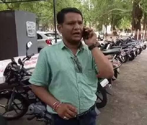 આટલી નાની ઉંમરમાં આ પગલા બાદ બાળકીના પિતા મનોજ અગ્રવાલે બાળકીઓ શાળામાં કેટલી સુરક્ષિત છે તે અંગે સવાલો ઉઠાવ્યા હતા. જો ન્યાય નહીં મળે તો જિલ્લા શિક્ષણ અધિકારીને બાળક અને પ્રિન્સિપાલ વિરુદ્ધ કાયદેસરની કાર્યવાહીની માંગ કરશે.