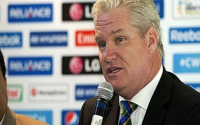 પૂર્વ ઓસ્ટ્રેલિયન ખેલાડી અને હવે કોમેન્ટેટર બનેલા ડીન જોન્સે કહ્યું કે, આગામી મહિનાથી શરૂ થઈ રહેલા એશિયા કપમાં જો ભારતીય ટીમ સતત બે મેચ રમશે તો કંઈ મરી નહીં જાય. જોન્સે કહ્યું કે, અમારા દિવસોમાં અમે અનેક વખત સતત મેચ રમતા હતા. ખેલાડી તેની ફરિયાદ કેમ કરી રહ્યા છે. તેઓ પાંચ દિવસ ટેસ્ટ મેચ રમી શકે છે. મને યાદ છે કે ઈંગ્લેન્ડના પ્રવાસ વખતે અમે સતત 11 દિવસ સુધી મેચ રમ્યા હતા. 