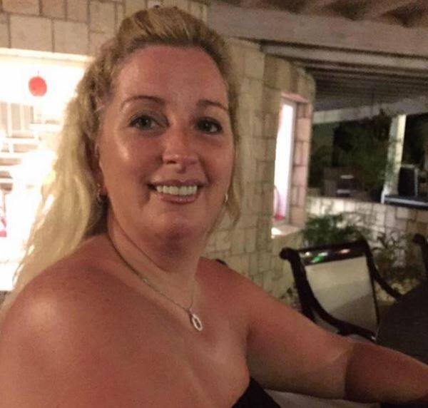 ગિલિયને ડિન્સ સાથે સેન્ટ એન્ડ્રૂ નજીક આવેલી ફેરમેન્ટ નામની ફાઇવ સ્ટાર હોટલમાં ભવ્ય લગ્ન કર્યા હતા. બ્રિયને ગિલિયન સાથે ડેટિંગના શરૂઆતના દિવસોમાં જ બધી વાતથી માહિતગાર કરી દીધી હતી. બ્રિયન એક પ્રોપર્ટી રિનોવેટર માટે કામ કરે છે.