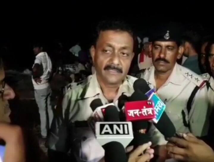 ડીએમએ કહ્યું કે, ઝરણામાં પાણી વધવા સંબંધી એલર્ટ અગાઉથી જ જાહેર કરી દેવામાં આવ્યું હતું પરંતુ લોકો માન્યા નહી. ઘટનાના એક સાક્ષીએ કહ્યું કે, ઘટના લગભગ ચાર વાગ્યાની છે જ્યારે ઝરણામાં અચાનક પાણી વધવા લાગ્યું હતું. ગ્વાલિયર શિવપુરી બોર્ડર પાસે સુલતાનગઢમાં મોટી સંખ્યામાં લોકો પિકનિક મનાવવા આવે છે. ઝરણાની પાસે પાર્વતી નદી અને અન્ય સ્થળો પર અચાનક પાણીનું સ્તર વધી ગયું હતું.