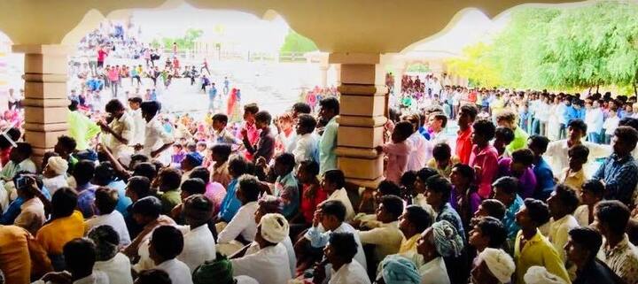 અમદાવાદના શિલજમાં ગુજરાત ઠાકોર સમાજની અનામત સમિતિની ચિંતન શિબિર મળી હતી. આ શિબિરમાં ઠાકોર સમાજના આગેવાનો હાજર રહ્યા હતા. ઓબીસી માટેની 27 ટકામાંથી 15 ટકા અનામતનો લાભ ઠાકોર સમાજને મળે તે માટે ચિંતન શિબિરમાં ચર્ચા વિચારણા કરવામાં આવી હતી.