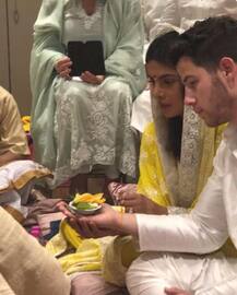 બોલિવૂડ એક્ટ્રેસ પ્રિયંકા ચોપરા-નિક જોનાસના થયા રોકા, સામે આવી પ્રથમ તસવીર