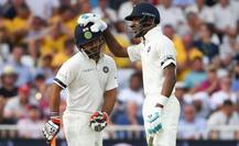 ટેસ્ટમાં સિક્સ ફટકારીને ખાતું ખોલાવનાર ભારતનો પ્રથમ ખેલાડી બન્યો આ બેટ્સમેન