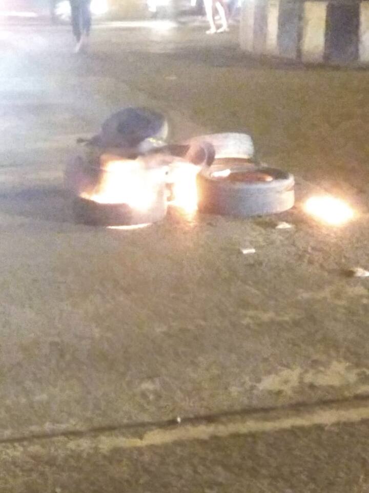 પોલીસ ચોપડે વૉંટેડ આરોપી પાસ કન્વીનર અલ્પેશ કથીરિયાની રાજદ્રોહના ગુનામાં ધરપકડ કરવામાં આવ્યા બાદ પાટીદારોએ શહેરના સરદાર પટેલ ચોકમાં રામધૂન બોલાવી વિરોધ કરી રહ્યા હતા. તે સમયે પોલીસે પાસના નેતા નયન જીવાણીની પણ અટકાયત કરી હતી. દરમિયાન પાટીદારો પોલીસ સ્ટેશન પહોંચતા નયનને મુક્ત કરી દેવામાં આવ્યો હતો.