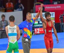 ગરીબીમાં પિતા નહોતા બની શક્યા પહેલવાન, દીકરા બજરંગે ગોલ્ડ જીતી પુરુ કર્યું સ્વપ્ન