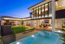 મહેન્દ્ર સિંહ ધોનીને ચેમ્પિયન બનાવનાર આ ખેલાડીએ ખરીદ્યું 47 કોરડનું આલીશાન ઘર