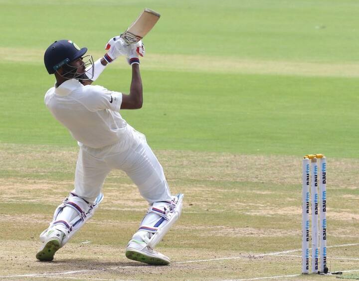 ત્રીજા દિવસે ભારતે 7 વિકેટના નુકસાન પર 352 રન બનાવી બીજી ઈનિંગ ડિકલેર કરી હતી. પ્રથમ ઈનિંગની મળેલી 168 રનની લીડ ઉમેરતા ભારતે ઈંગ્લેન્ડને જીતવા 521 રનનો ટાર્ગેટ આપ્યો હતો. ભારત તરફથી કોહલીએ 103 અને પૂજારાએ 72 રનનું યોગદાન આપ્યું હતું. હાર્દિક પંડ્યા 52 રન બનાવી અણનમ રહ્યો હતો.