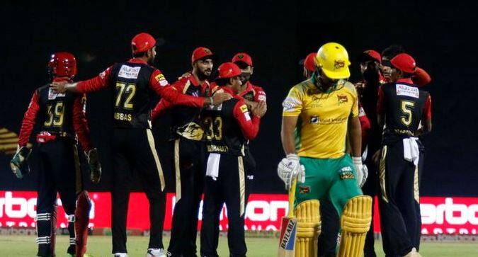 આ મેચમાં 66 પૈસા ભાવફેરથી રૂા.2500 કરોડનો ફાયલે સટોડિઓએ કરી લીધો હોવાનું બહાર આવ્યું છે. મેચફિક્સીંગમાં નક્કી કર્યા પ્રમાણે હુબલી ટાઇગરની ટીમ જીતી ગઇ અને બીનીપૂરની ક્રિકેટ ટીમ હારી ગઇ હતી. જેથી બેટફેર કોમને રૂા.2500 કરોડનું આર્થિક નુકસાન થઇ ગયું હોવાનું જાણવા મળે છે.