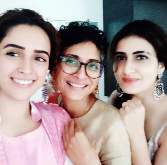 કિરણ સાથે દંગલ ગર્લ