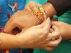 Raksha Bandhan 2022: રક્ષાબંધન પર વીરાની રાશિ મુજબ રાખડીનો પસંદ કરો રંગ, બધા જ કષ્ટોથી ભાઈની થશે રક્ષા