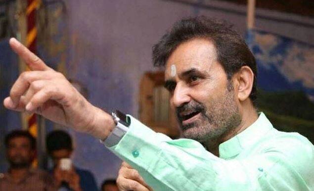 અમદાવાદઃ બિહાર કોંગ્રેસમાં પણ હવે ગુજરાતીની હાંક વાગશે. હાલમાં બિહાર કોંગ્રેસના પ્રભારી તરીકે શક્તિસિંહ ગોહિલ છે. આજે બિહારના કો ઇનચાર્જ તરીકે પણ ગુજરાતીની જ નિમણૂક કરવામાં આવી છે.