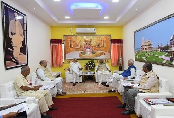 આ રીતે કેશુભાઈ પટેલ આગામી વર્ષ માટે સોમનાથ ટ્રસ્ટના ચેરમેન માટે ફરીથી ચૂંટાઈ આવ્યા હતા. બેઠકમાં સોમનાથ મંદિરના વિકાસકાર્યો મુદ્દે વિસ્તૃત ચર્ચા કરવામાં આવી હતી.