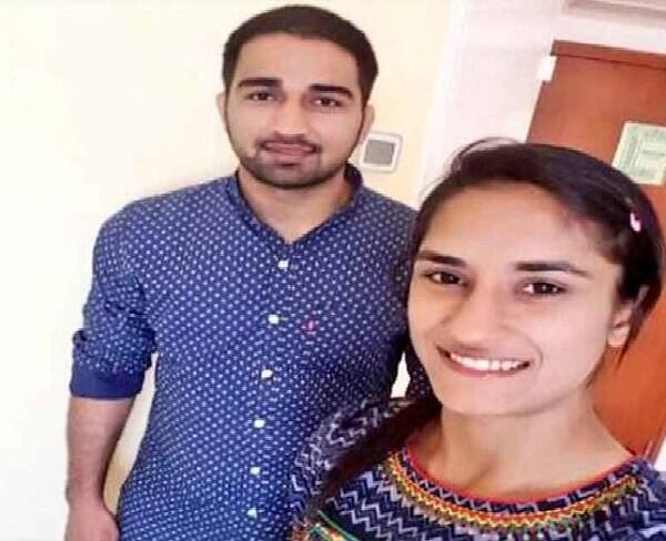 તેણે પહેલવાન સોમવીર રાઠીની સાથે તસવીર શેર કરતા લખ્યું છે કે, આ મેં લીધેલા અત્યાર સુધીનો સારો નિર્ણય છે. મને તે વાતની ખુશી છે કે તે મારી આખી જીંદગી માટે પસંદગી કરી છે.