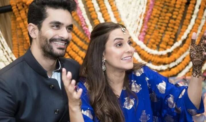 બંનેના અચાનક થયેલા લગ્નના કારણે સમાચાર સામે આવી રહ્યા હતા કે નેહા પ્રેગ્નેન્ટ છે પરંતું બંનેએ તેના પર કોઈ ટિપ્પણી નહોતી આપી. 