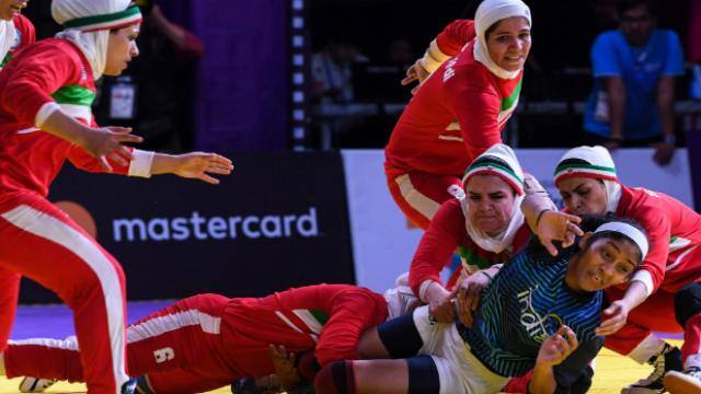 શૈલજાએ કહ્યું કે, તેને જ્યારે પ્રથમવાર કોચિંગની ઓફર કરાઇ ત્યારે તેણે સ્વીકારી નહોતી પરંતુ સારી ઓફર મળ્યા બાદ ઇરાન જવા રાજી થઇ હતી. ઇરાન મહિલા ટીમને તૈયાર કરવાને લઇને શૈલજાએ કહ્યું કે, ખેલાડીઓને યોગ અને પ્રાણાયામ શીખવાડ્યું. સાથે શ્વાસ લેવાની કેટલીક પ્રક્રિયાએ પણ શીખવાડી. બાદમાં તમામ ખેલાડીઓ માટે એક વોટ્સએપ ગ્રુપ બનાવ્યું જેમાં રોજ ખેલાડીઓને પ્રોત્સાહિત કરવા માટે મેસેજ મોકલતી. અમે 42 ખેલાડીઓ સાથે ટ્રેનિંગ શરૂ કરી હતી અને અંતમાં 12 યુવતીઓની ટીમ તૈયાર કરાઇ હતી. 