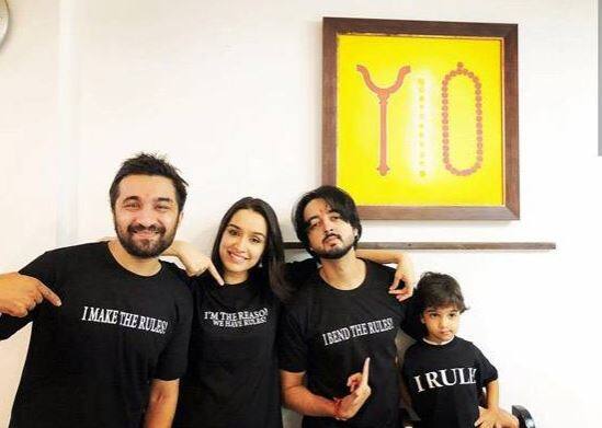  શ્રદ્ધા કપૂરે રક્ષાબંધનની ઉજવણી કરી હતી. 