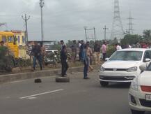 સુરત: કરણ ગામના પાટીયા પાસે ટ્રક અને કાર વચ્ચે ગંભીર અકસ્માત, 10નાં મોત