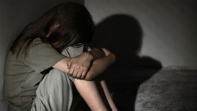 Firozabad Horror, Father Raped Minor Daughter After Sleeping Pills - UP Police Arrest બાપ જાનવર બની ગયો! સગીર પુત્રીને ઊંઘની ગોળીઓ આપીને 3 વર્ષથી બળાત્કાર ગુજારતો હતો, ધરપકડ