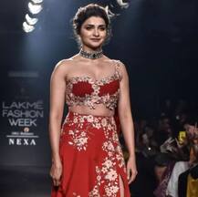 આ ગુજરાતી એક્ટ્રેસે રેમ્પ વોક દરમિયાન લગાવી આગ, જુઓ તસવીરો