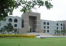 હાર્દિક પટેલના ઘરે લોકોની અવર-જવર પર પ્રતિબંધ અને પોલીસની વર્તણૂક સામે હાઈકોર્ટમાં અરજી