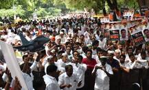 રાફેલ ડીલઃ યુથ કોંગ્રેસે કર્યો વડાપ્રધાન નિવાસસ્થાનનો ઘેરાવ, અનિલ અંબાણીએ કહ્યું- સત્યનો વિજય થશે