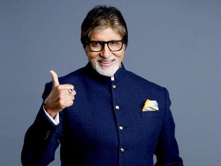 મુંબઈઃ સદીના મહાનાયક અમિતાભ બચ્ચન જ્યાં એક બાજુ દેવામાં ડૂબેલા ખેડૂતોની મદદ કરવા માટે આગળ આવ્યા છે. સાથે સાથે દેશ માટે પોતાનો જીવન આપનાર શહીદોના પરિવારોની મદદ માટે તેઓ આગળ આવ્યા છે. મુંબઈમાં કેબીસી 10ની લોન્ચિંગના અવસર પર અમિતાભ બચ્ચને જણાવ્યું કે, 1.50 કરોડ રૂપિયા ખર્ચ કરીને દેવામાં ડૂબેલા 200 ખેડૂત પરિવારોની મદદ કરશે. તેવી જ રીતે શહીદ જવાનોના 44 પરિવારોની વચ્ચે 1 કરોડની રકમ વિતરિત કરશે.