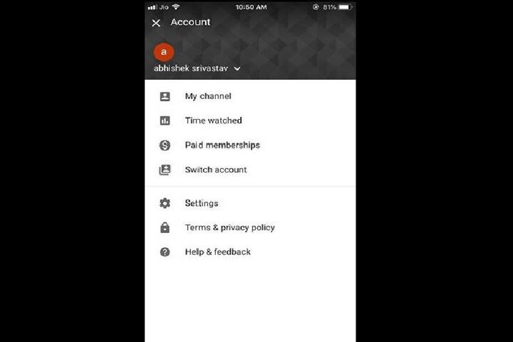 જો તમે એ જાણવા માગતા હોય કે તમને યુટ્યૂબ પર વીડિયો જોતા કેટલો સમય વિતાવ્યો, તો આ માટે તમારે સૌથી પહેલા યુટ્યૂબ એકાઉન્ટમાં જવું પડશે. આમાં તમને My Channel ની નીચે 'Time Watched' દેખાશે. 