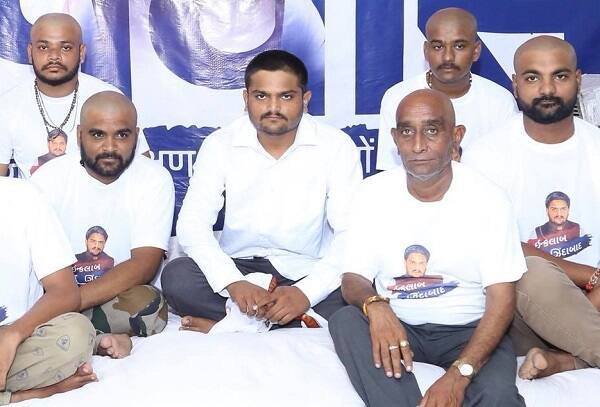 હાર્દિક પટેલનું બ્લડ પ્રેશર અને સુગર લેવલ નોર્મલ આવ્યું હતું. ડોક્ટરે તેને હોસ્પિટલમાં સારવાર લેવાની સલાહ આપી જોકે, હાર્દિકે સારવાર લેવાનો ઈન્કાર કરી દીધો છે.