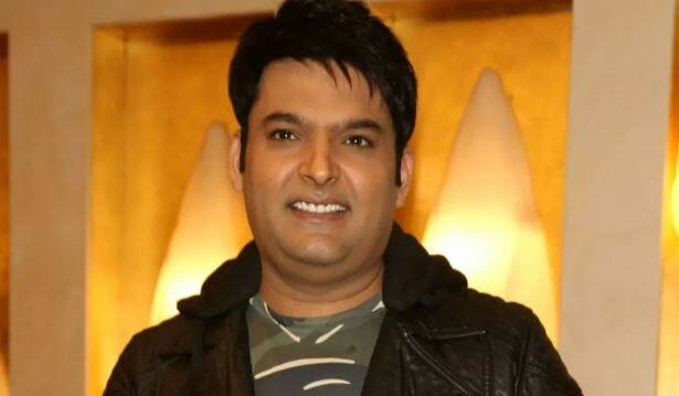 કપિલે શો ઉપરાંત પોતાની તબિયત વિશે પણ વાત કરી. કપિલે કહ્યું, કેટલાક કારણોથી મારી તબિયત સારી નથી. જોકે, હાલમાં મે મારા સ્વાસ્થ્ય પર ખુબ જ ધ્યાન આપ્યું છે અને આમાં ઝડપી સુધારો થઈ રહ્યો છે.