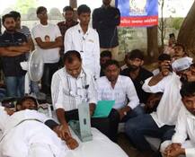 હાર્દિક પટેલને એસ પી સ્વામીએ પાણી પીવા માટે કર્યો આગ્રહ, ભાવુક થયો હાર્દિક