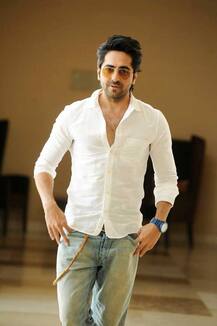 ટોચના અભિનેતાએ પૂછ્યુઃ છોકરીઓ સામેથી સેક્સ માણવાની ઓફર કરે છે તો શું કરું ? કરણ જોહરે શું આપી સલાહ ?