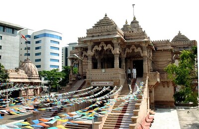 લાખો અનુયાયી ધરાવતી પાટીદારોની આ ધાર્મિક સંસ્થા ખુલ્લેઆમ બહાર આવી હાર્દિકના સમર્થનમાં, જાણો શું કર્યો ઠરાવ?