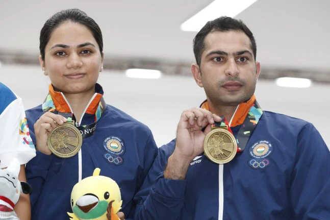 ધરુણ અય્યાસમી (એથલેટિક્સ, પુરુષ 400 મીટર હર્ડલ), સુધા સિંહ (એથલેટિક્સ, મહિલા 3000 મીટર સ્ટીપલચેસ), નીના વરકિલ (એથલેટિક્સ, મહિલા લૉન્ગ જમ્પ), મુસ્કાન ફિરાર, મધુરિતા કુમારી, જ્યોતિ સુરેખા વેન્નમ (તિરંદાજી, મહિલા ટીમ કમ્પાઉન્ડ), અભિષેક વર્મા, રજત ચૌહાણ, અમન સોની (તીરંદાજી, પુરુષ ટીમ કમ્પાઉન્ડ), 