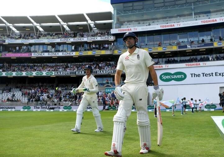 નવી દિલ્હીઃ ઈંગ્લેન્ડ ક્રિકેટ ટીમના પૂર્વ કેપ્ટન અને ઓપનિંગ બેટ્સમેન એલિસ્ટર કૂકે આંતરરાષ્ટ્રીય ક્રિકેટમાંથી સંન્યાસ લેવાનો ફેંસલો કર્યો છે. ભારત સામે 7 સપ્ટેમ્બરથી ઓવલમાં શરૂ થતી મેચ કૂકની અંતિમ મેચ હશે. કૂક ઈંગ્લેન્ડ વતીથી અત્યાર સુધીમાં 160 ટેસ્ટ મેચ રમ્યો છે અને 12,254 રન બનાવ્યા છે. ઓવલ ટેસ્ટ તેની કારકિર્દીની 161મી અને અંતિમ ટેસ્ટ મેચ હશે.