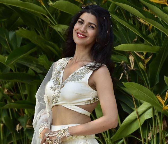 વર્ષ 2013માં ઈરફાન ખાન સાથે આવેલી ફિલ્મ ધ લંચબોક્સથી ચર્ચામાં આવેલી નિમરત કૌર બોલીવુડમાં ઘણા લાંબા સમયથી સક્રિય રહી છે. પહેલા તે પ્રિન્ટ મોડલિંગ કરતી હતી અને જે બાદ તેણે કેટલાક મ્યૂઝિક વીડિયોમાં કામ કર્યું હતું. પ્રથમ ફિલ્મ મળવામાં તેને ઘણો સમય લાગ્યો હતો.