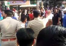 પાલનપુરમાં જન્માષ્ટમીની શોભાયાત્રામાં ઘર્ષણ થતાં પોલીસે લોકો પર કર્યો લાઠીચાર્જ, લોકોમાં ભાગદોડ