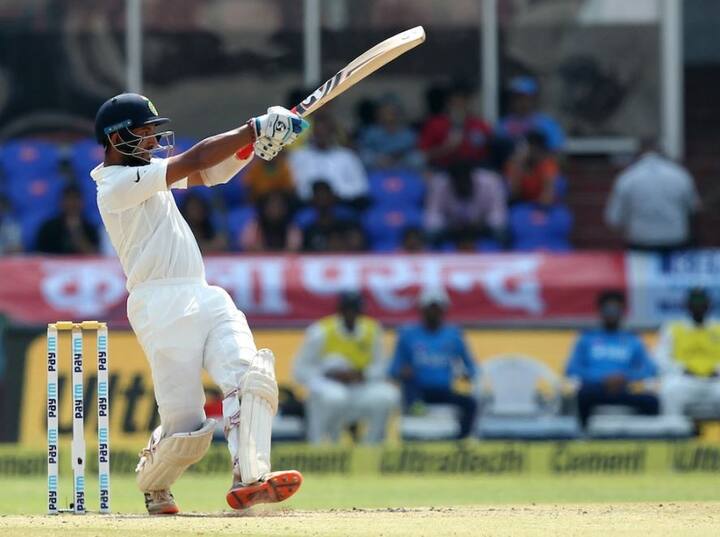 ગાંગુલીએ કહ્યું કે, વર્ષ 2011થી ભારત વિદેશમાં લગભગ તમામ મોટી સીરિઝ હાર્યું છે. તેનું કારણ ભારતની બેટ્સમેનોની ખરાબ બેટિંગ છે. ગાંગુલીએ કહ્યું કે, ભારતીય બેટ્સમેનોમાં આત્મવિશ્વાસની અછત જણાય છે. રહાણે હોય કે પૂજારા દરેક દબાણમાં રમી રહ્યા છે અને આ તમામે જલદીથી તેમની ખામી સુધારવી પડશે.