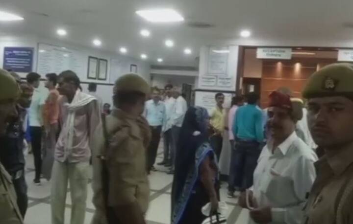 હાલ તેમને ICUમાં રાખવામાં આવ્યા છે. જ્યાં તેમની હાલત હજુ પણ ગંભીર છે. એસપીના પત્ની એક મેડિકલ કોલેજમાં ડોક્ટર છે. એસપી દાસની એક મહિના પહેલા જ કાનપુરમાં ટ્રાન્સફર થઈ હતી.