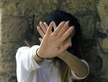 સુરતઃ 15 વર્ષીય સગીરાનું પેટ વધતાં બતાવ્યું ડોક્ટરને, ડોક્ટરની વાત સાંભળી માતાના પગ નીચેથી સરકી ગઈ જમીન