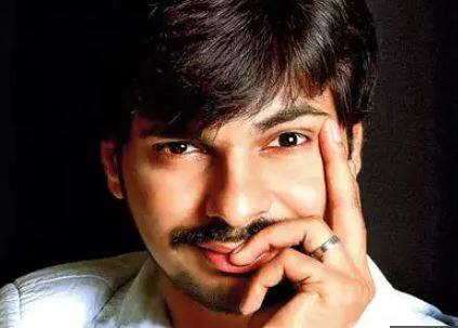  પોલીસ ફરિયાદ અનુસાર સુભાષ અને પીડિતા મરાઠી ‘રોલ નંબર 18’ નામની ફિલ્મમાં લીડ રોલ કરી રહ્યા છે. ગત બે વર્ષથી આ અભિનેતા હેરાન કરતો હતો. આ ફિલ્મનું શૂટિંગ રાજ્યભરમાં થઈ રહ્યું હોવાથી તેમણે સાથે જ પ્રવાસ કરવો પડે છે. ફિલ્મનું શૂટિંગ ચાલી રહ્યું હોય ત્યારે સુભાષ પીડિતાની અને નજીક આવવાનો અને તેને ટચ કરવાનો પ્રયાસ કરતો હતો. 