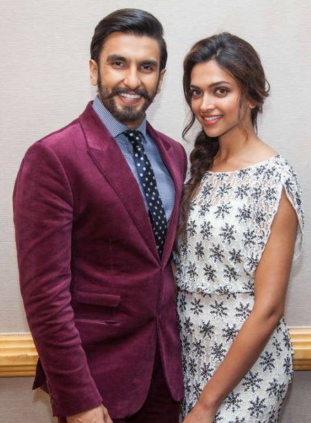 એક વાત એવી પણ છે કે આ યુગલ ઇટાલીમાં લગ્ન કરવાનું છે. જેમાં ફક્ત અંગત ૩૦ વ્યક્તિને જ આમંત્રણ આપવાના છે તેમજ આમંત્રિતોને સાથે મોબાઇલ ફોન ન રાખવાની વિનંતી કરવાના છે. 