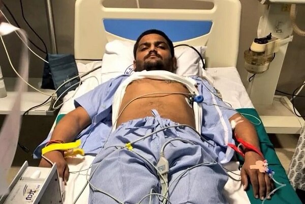 હાર્દિક હોસ્પિટલમાં હતો તેનો ફાયદો ઉઠાવીને પાસની ટીમે ઉપવાસી છાવણીમાં આવતા સમર્થકોને નાસ્તા-પાણી કરાવવા માટેની વ્યવસ્થા કરી દીધી હતી. મોટી સંખ્યામાં ખાણી-પાણીનો મોટો જથ્થો છાવણીમાં લાવી દેવામાં આવ્યો હોવાનું બહાર આવ્યું છે.