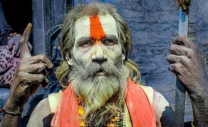 સંત મદન મોહન ખડેશ્વરી મહારાજે જણાવ્યું કે, સિવની જિલ્લાના કેવલારી વિધાનસભા સીટથી બીજેપીની ટિકિટ પર ચૂંટણી લડવા ઈચ્છું છું. મારી જીત નક્કી છે, જો બીજેપી ટિકિટ નહીં આપે તો હું અપક્ષ તરીકે લડીશ. હું છેલ્લા 30 વર્ષથી આ ક્ષેત્રના લોકો માટે કામ કરી રહ્યો છું.