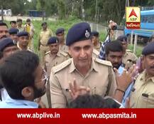 અમદાવાદઃ હાર્દિકને મળતા પ્રચંડ સમર્થનથી બેબાકળી બની પોલીસ, મીડિયાકર્મીઓને જોઇ લેવાની આપી ધમકી