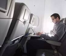 ફ્લાઈટમાં ફોન અને ઈન્ટરનેટનો ઉપયોગ ક્યારથી કરી શકાશે, જાણો