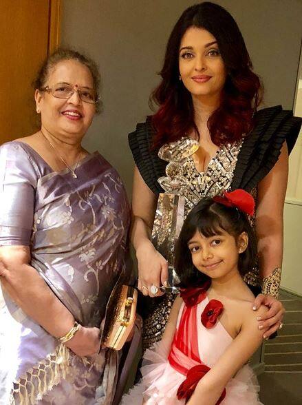 આ સમારોહ દરમિયાન તેની માતા વૃંદા રાય અને દીકરી આરાધ્યા પણ સાથે હતી.