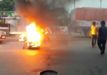 કોંગ્રેસ બંધના એલાન વચ્ચે અમદાવાદ, વડોદરામાં બસોના કાચ તોડ્યા અને રસ્તાઓ પર ટાયર સળગાવ્યા, જાણો વિગત